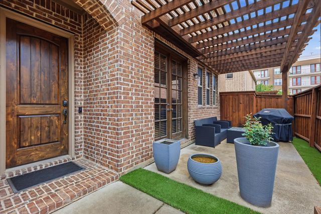 2511 Charlie Bird Parkway, Farmers Branch, TX 75234