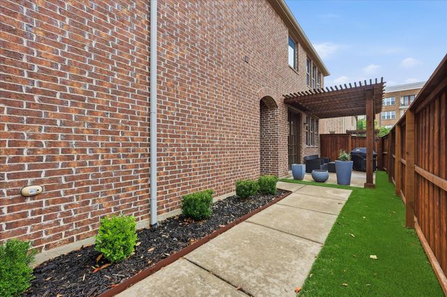 2511 Charlie Bird Parkway, Farmers Branch, TX 75234