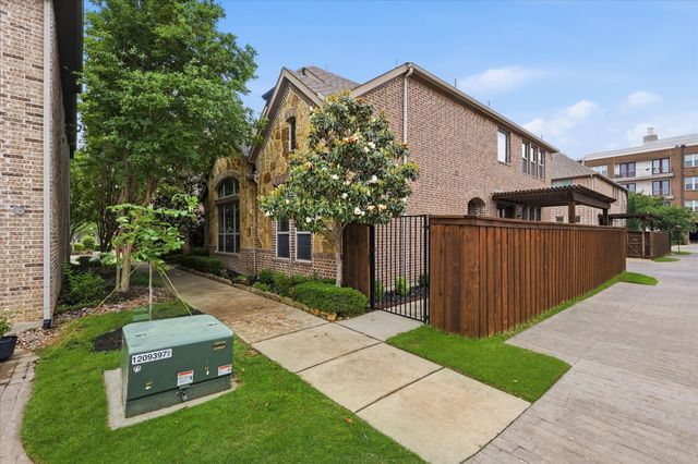 2511 Charlie Bird Parkway, Farmers Branch, TX 75234