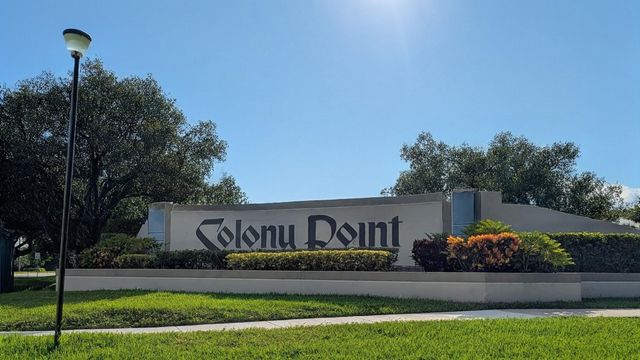 901 Colony Point Circle 207, Pembroke Pines, FL 33026