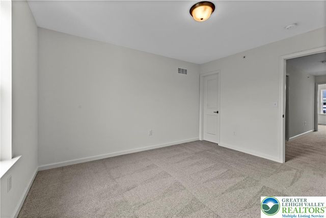 105 Timber Trail 51, Palmer Twp, PA 18045