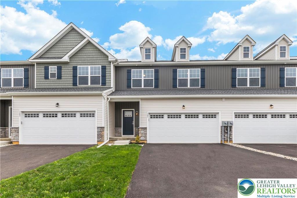 105 Timber Trail 51, Palmer Twp, PA 18045
