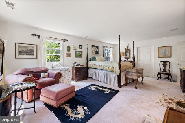 961 SUMMERVILLE RD, Boyce, VA 22620