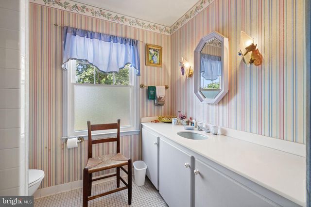 961 SUMMERVILLE RD, Boyce, VA 22620