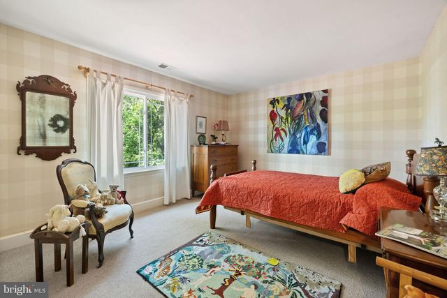 961 SUMMERVILLE RD, Boyce, VA 22620