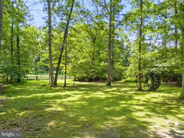 961 SUMMERVILLE RD, Boyce, VA 22620