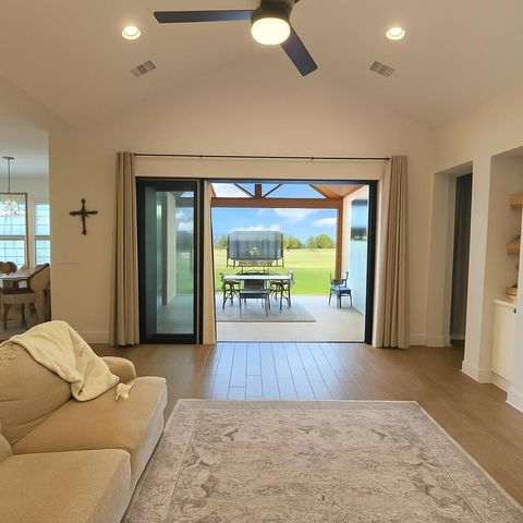 304 Buffalo TRL, Liberty Hill, TX 78642