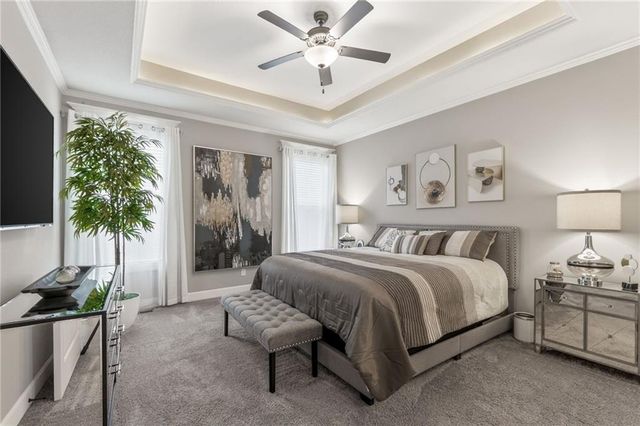 433 NW Kaylea Court, Lee's Summit, MO 64081