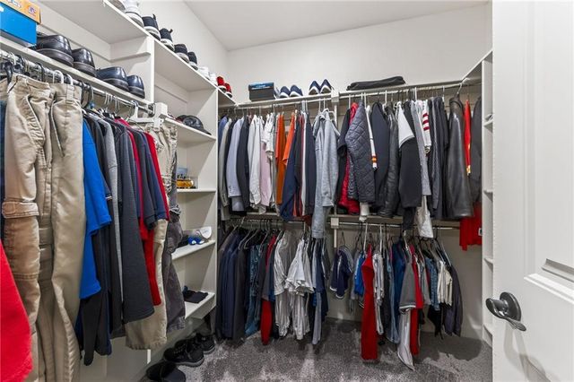 433 NW Kaylea Court, Lee's Summit, MO 64081