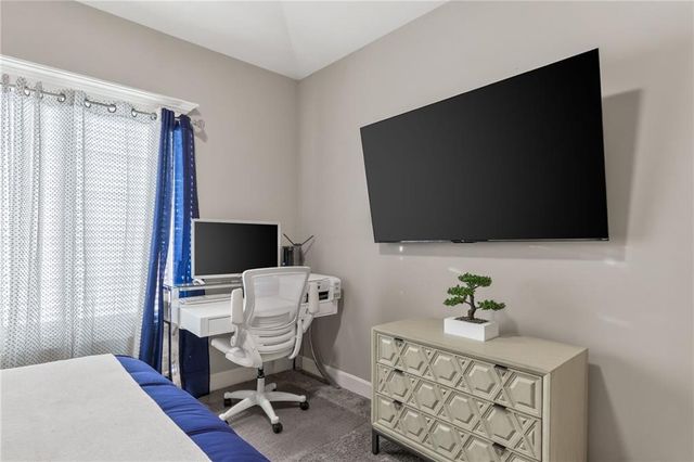 433 NW Kaylea Court, Lee's Summit, MO 64081