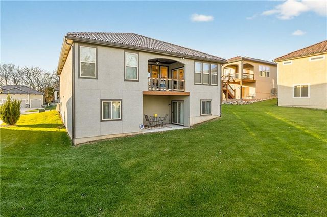 433 NW Kaylea Court, Lee's Summit, MO 64081