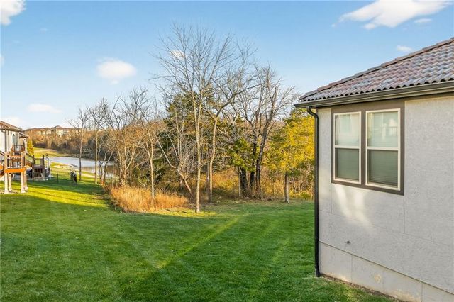 433 NW Kaylea Court, Lee's Summit, MO 64081