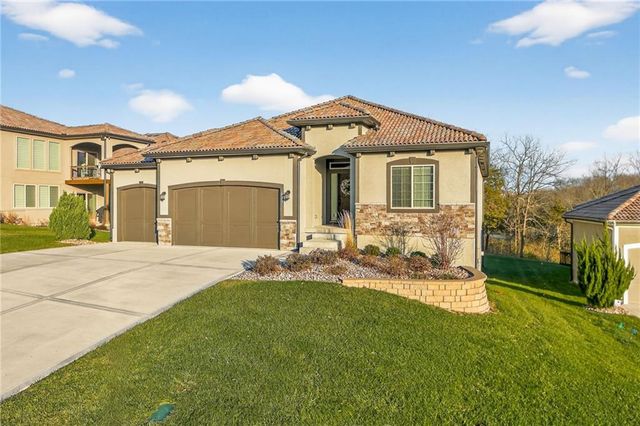 433 NW Kaylea Court, Lee's Summit, MO 64081