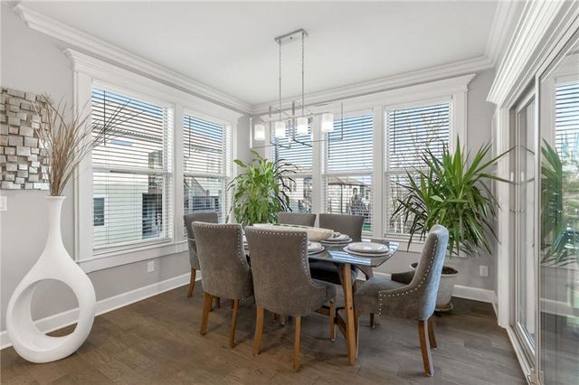 433 NW Kaylea Court, Lee's Summit, MO 64081