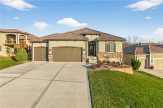 433 NW Kaylea Court, Lee's Summit, MO 64081