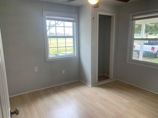 2306 28th Avenue N, Texas City, TX 77590