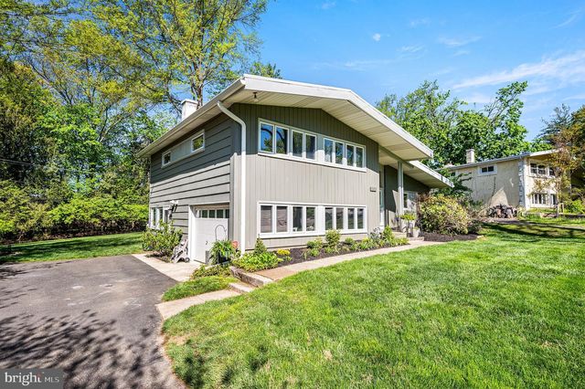 913 HARSTON LN, Erdenheim, PA 19038