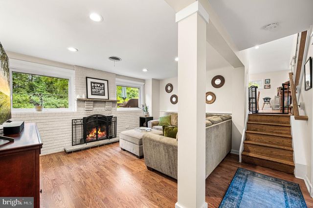 913 HARSTON LN, Erdenheim, PA 19038