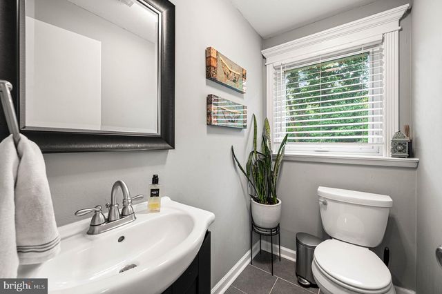 913 HARSTON LN, Erdenheim, PA 19038