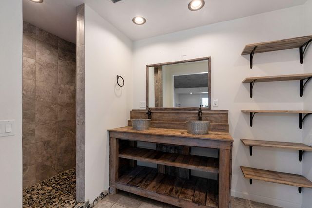 182 Valley View Drive, Ridgedale, MO 65739