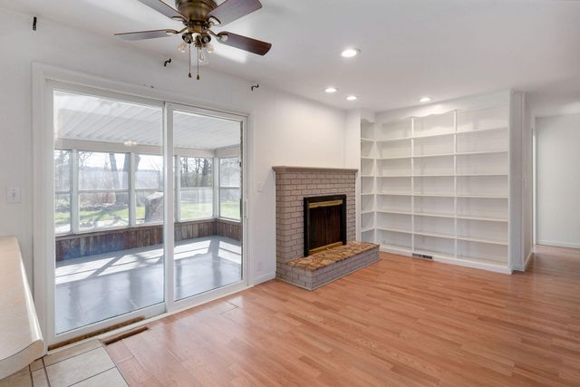 182 Valley View Drive, Ridgedale, MO 65739