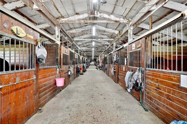 332 Overbrook Rd, Middlesex Twp, PA 16059