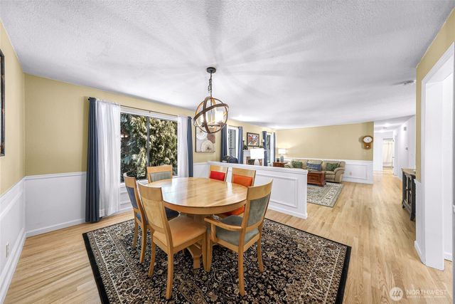 20714 NE 43rd Street, Sammamish, WA 98074