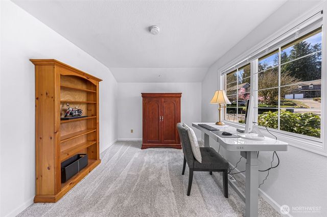 20714 NE 43rd Street, Sammamish, WA 98074