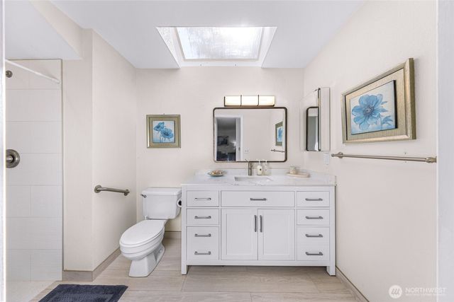 20714 NE 43rd Street, Sammamish, WA 98074