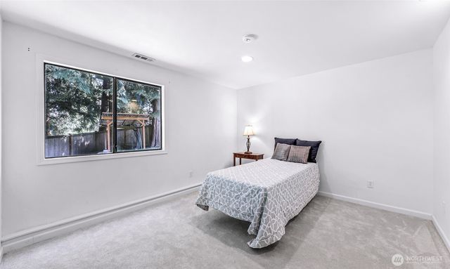 20714 NE 43rd Street, Sammamish, WA 98074