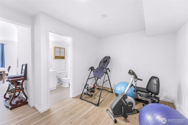20714 NE 43rd Street, Sammamish, WA 98074