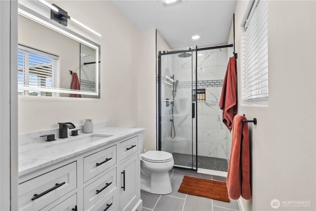 21 Monroe Drive, Cathlamet, WA 98612