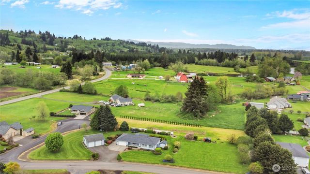 21 Monroe Drive, Cathlamet, WA 98612