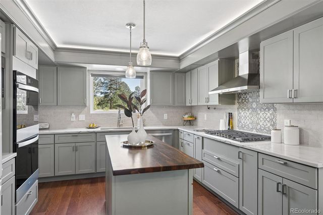 35725 Darting Bird Ride, Elizabeth, CO 80107