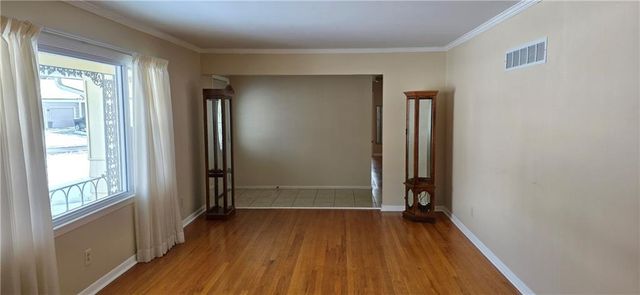 9500 Buena Vista Street, Overland Park, KS 66207