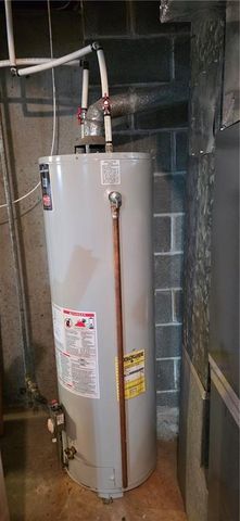 9500 Buena Vista Street, Overland Park, KS 66207