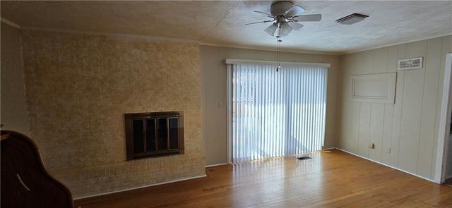 9500 Buena Vista Street, Overland Park, KS 66207