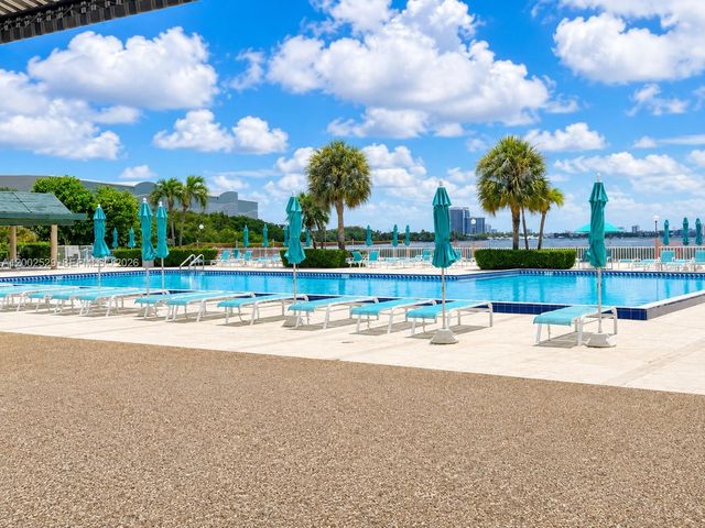 300 Bayview Drive 1503, Sunny Isles Beach, FL 33160