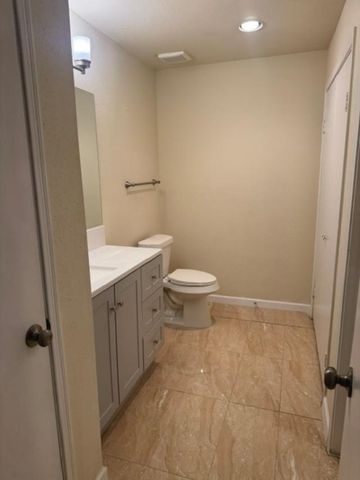 16111 Aspenglenn Drive 908, Houston, TX 77084