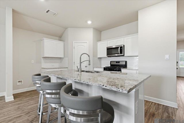 35512 Grovemont Dr, Denham Springs, LA 70706