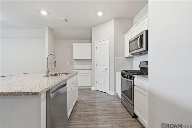 35512 Grovemont Dr, Denham Springs, LA 70706