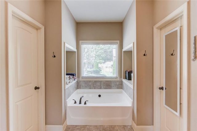 5601 Creek Dale, Buford, GA 30518