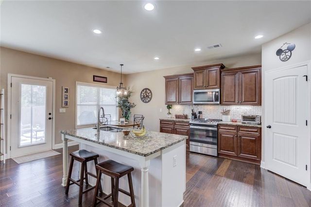 5601 Creek Dale, Buford, GA 30518