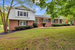 231 Riverbend Country Club Rd, Shelbyville, TN 37160