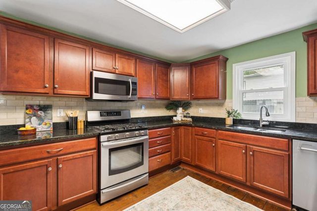 528 Powder Springs Street SE, Smyrna, GA 30082