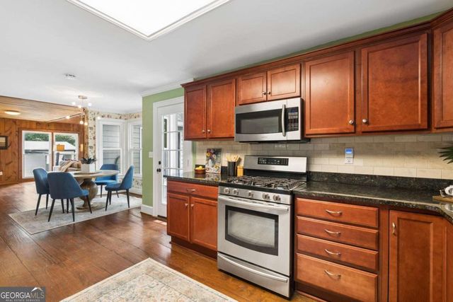 528 Powder Springs Street SE, Smyrna, GA 30082