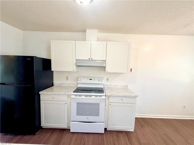 3404 Clover Meadows DR, Chesapeake, VA 23321