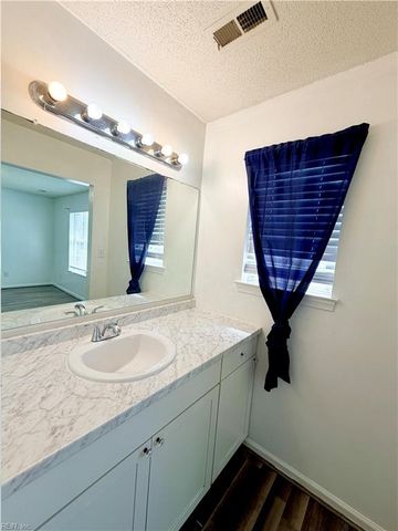 3404 Clover Meadows DR, Chesapeake, VA 23321