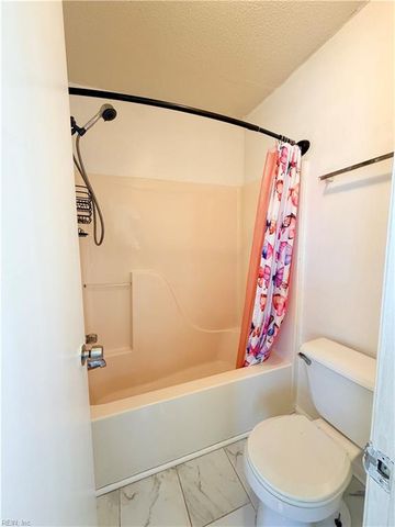 3404 Clover Meadows DR, Chesapeake, VA 23321