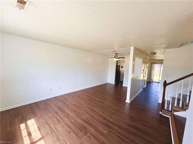 3404 Clover Meadows DR, Chesapeake, VA 23321